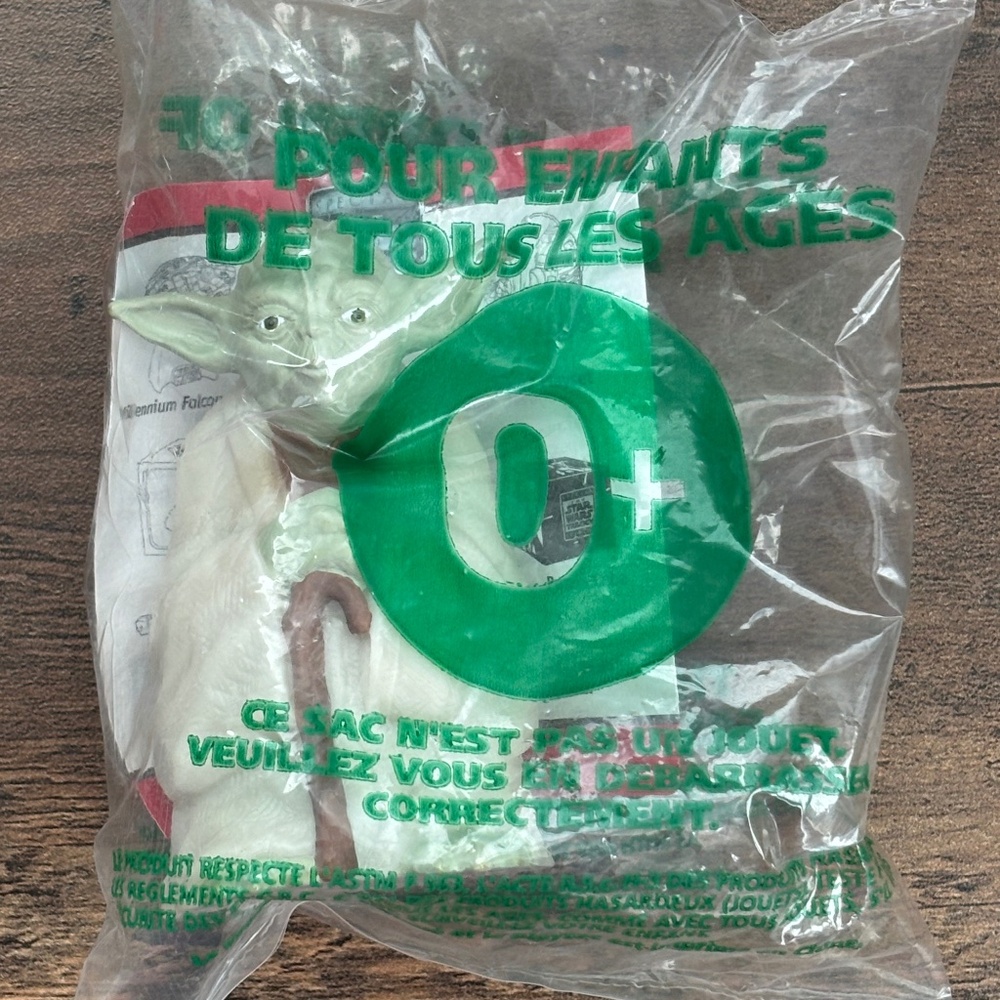VINTAGE Sealed Taco Bell Kids Meal Toy Figure YODA 1996 Star Wars Trilogy NEW